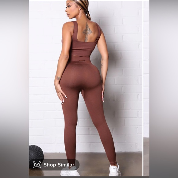 Fashion Nova sport leggings - Picture 2 of 8